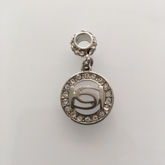 Bebe - Picture 2 of 4